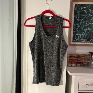 Under Armour Black Scoop Neck Sleeveless Tank Top